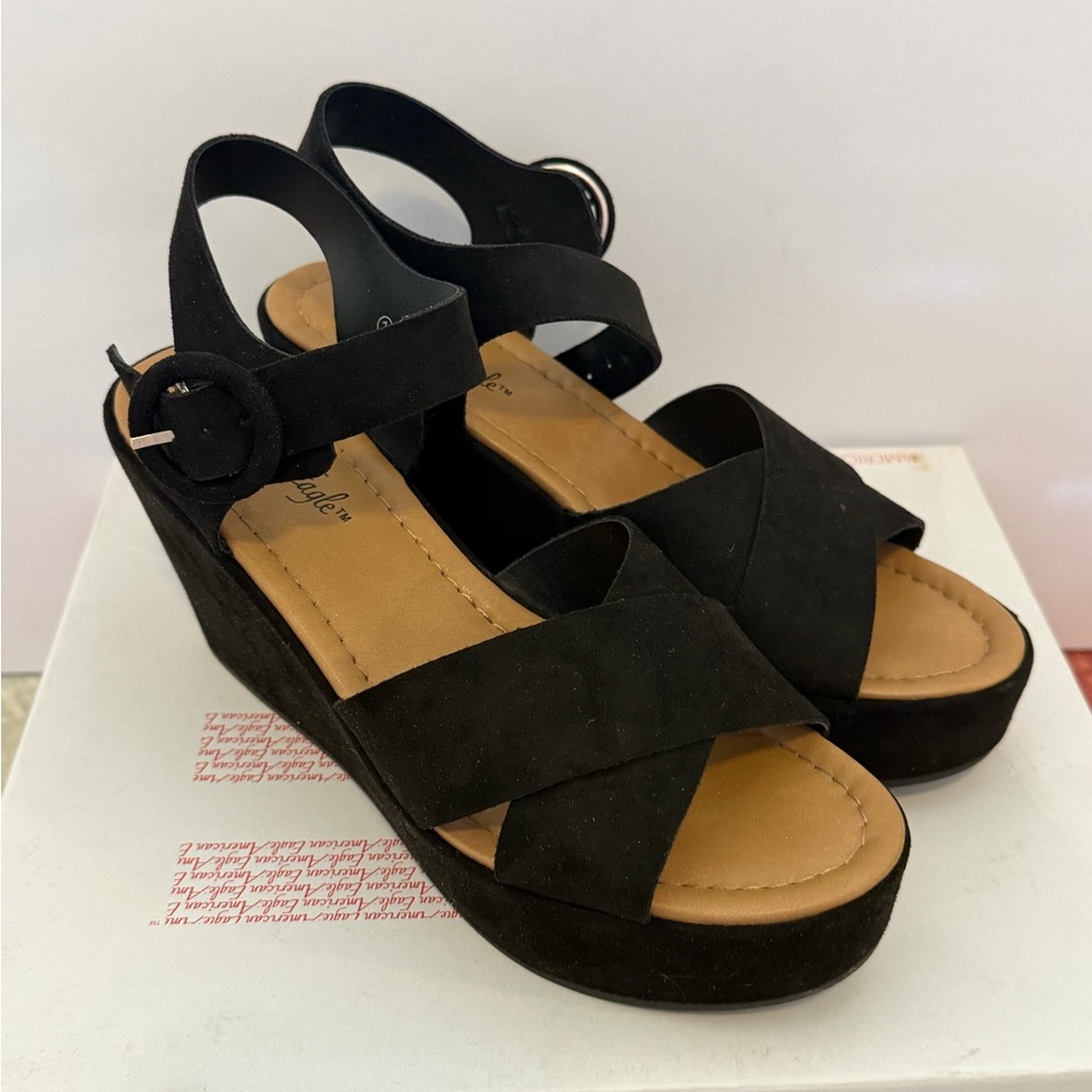 Vintage American Eagle Black Suede Wedge Sandals Peep-Toe Ankle Strap sz7 NWT